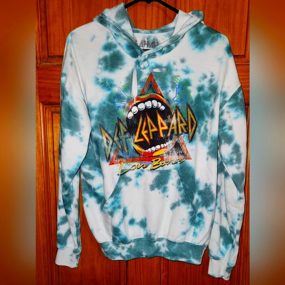 Def Leppard Goodie Two Sleeves Sweatshirt- Small